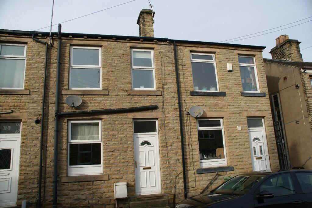 1 bedroom terraced house for sale in South Street, Mirfield, West
