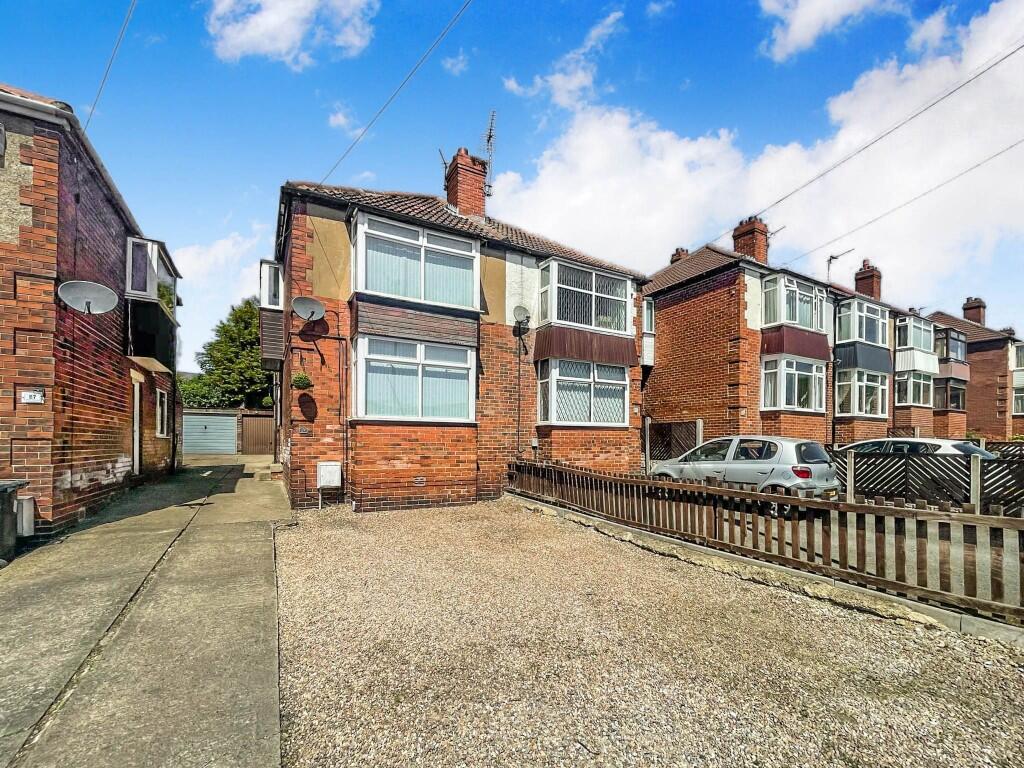 Main image of property: Leeds Old Road, Heckmondwike, West Yorkshire, WF16