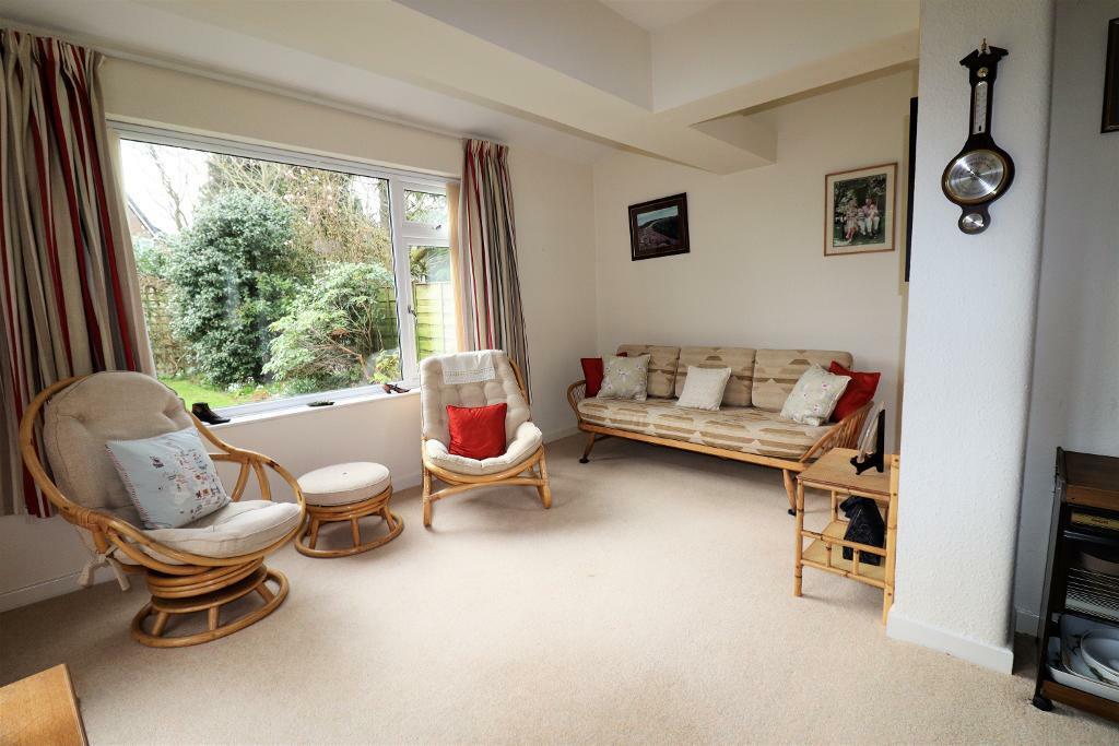 5 bedroom detached house for sale in Tanyard Drive, Hale Barns