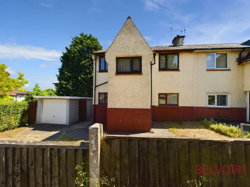 Main image of property: Broad Walk, Nottingham NG6 0LL