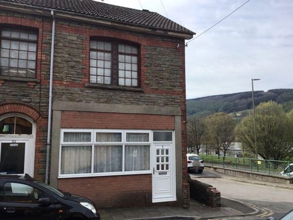 Main image of property: 3 Prices Square, Bridge Street, Abercarn