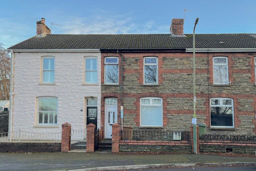 Main image of property: 20 Islwyn Terrace, Pontllanfraith