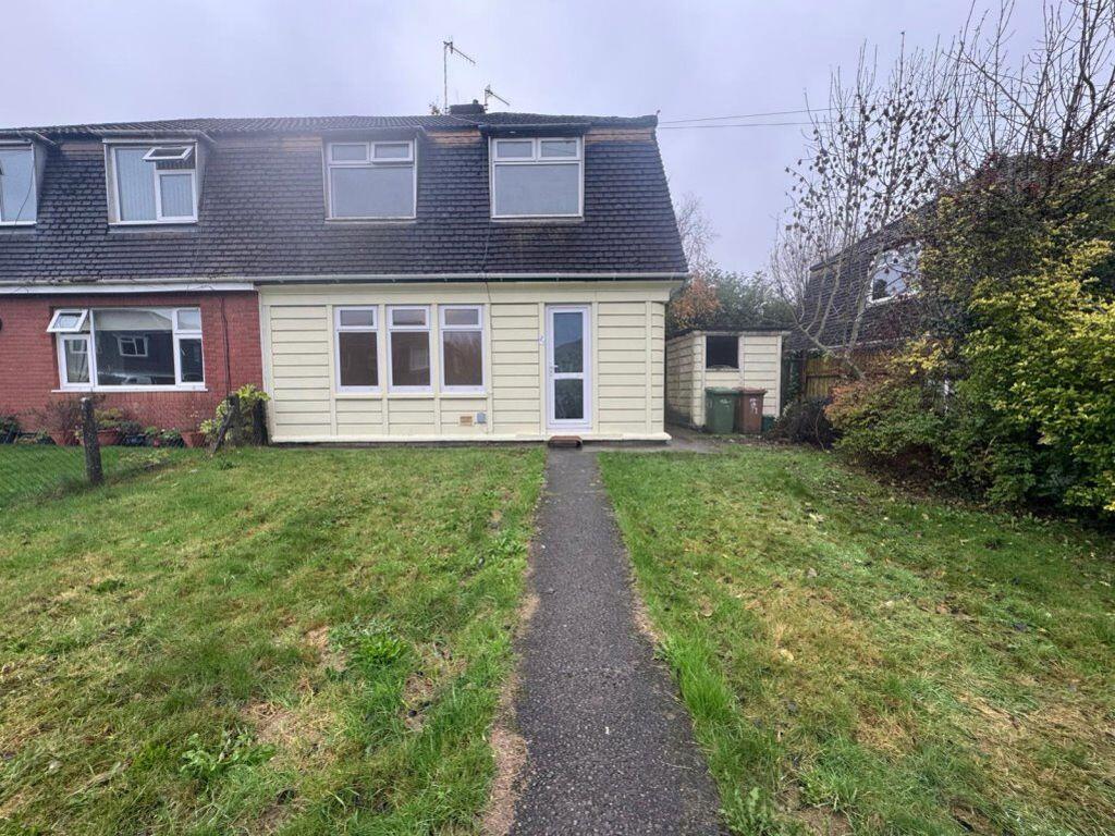 Main image of property: 27 Meadow Road, Springfield, Pontllanfraith
