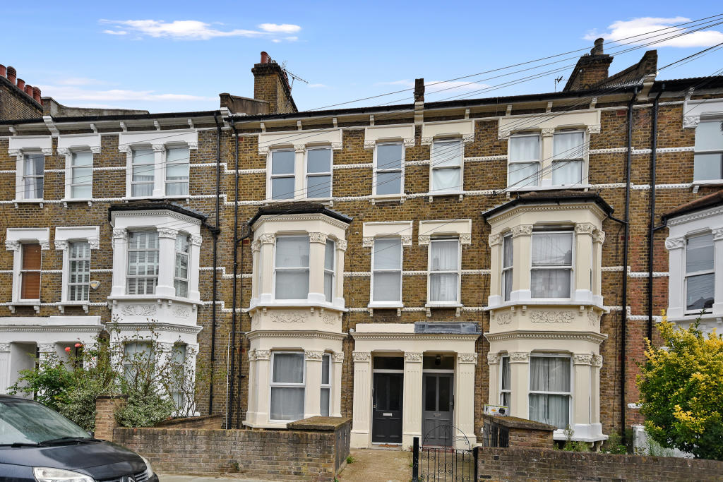 3 bedroom apartment for sale in Ashmore Road, London W9