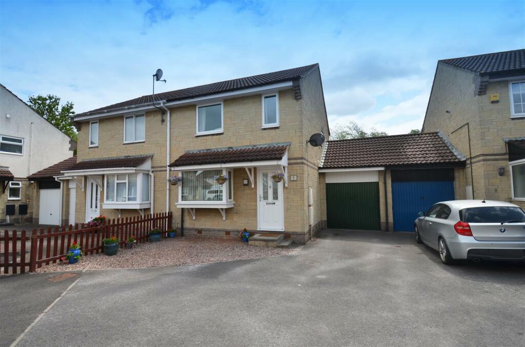 3 bedroom semidetached house for sale in Kingsdown Close, Bridgwater, TA6