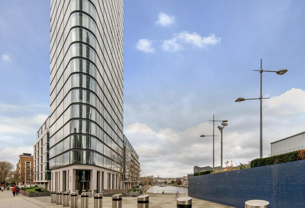 Main image of property: Chronicle Tower, 261b City Road, London