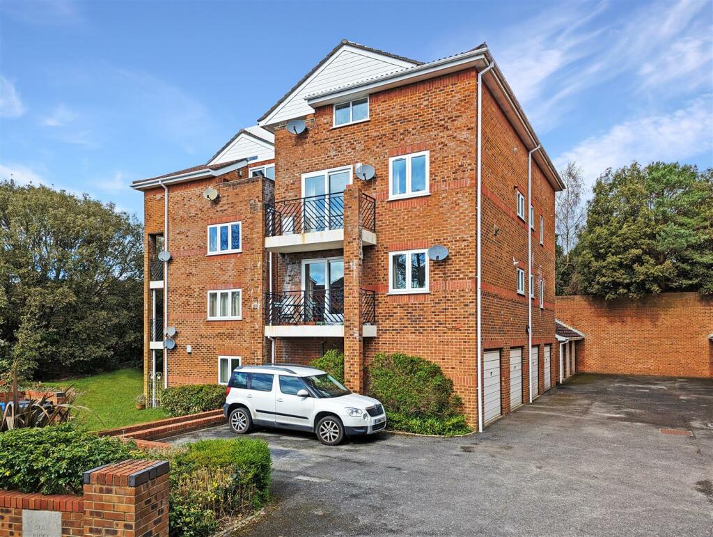2 bedroom apartment for rent in Belle Vue Road, Lower Parkstone, BH14