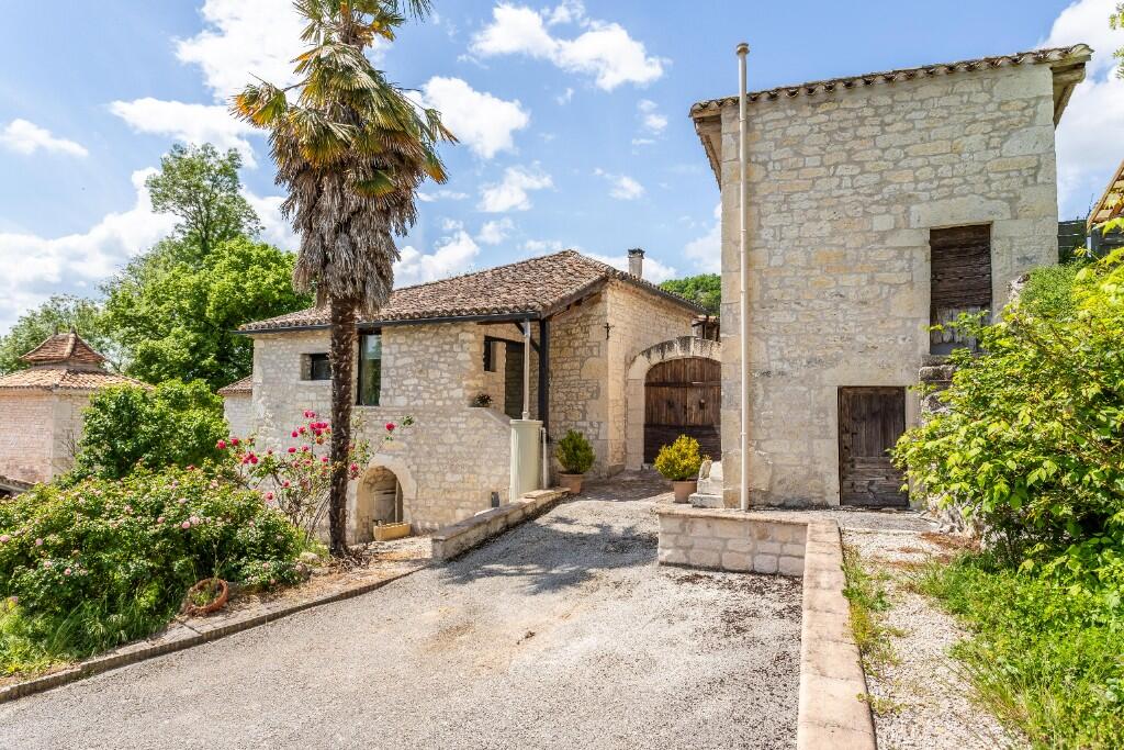 Main image of property: Castelnau-Montratier, Lot, Midi-Pyrénées