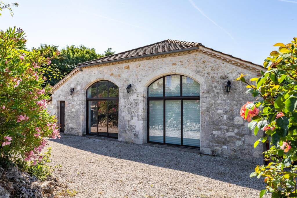 Main image of property: 47470 engayrac