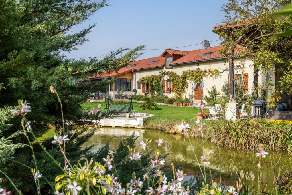 Main image of property: 31350 boulogne-sur-gesse