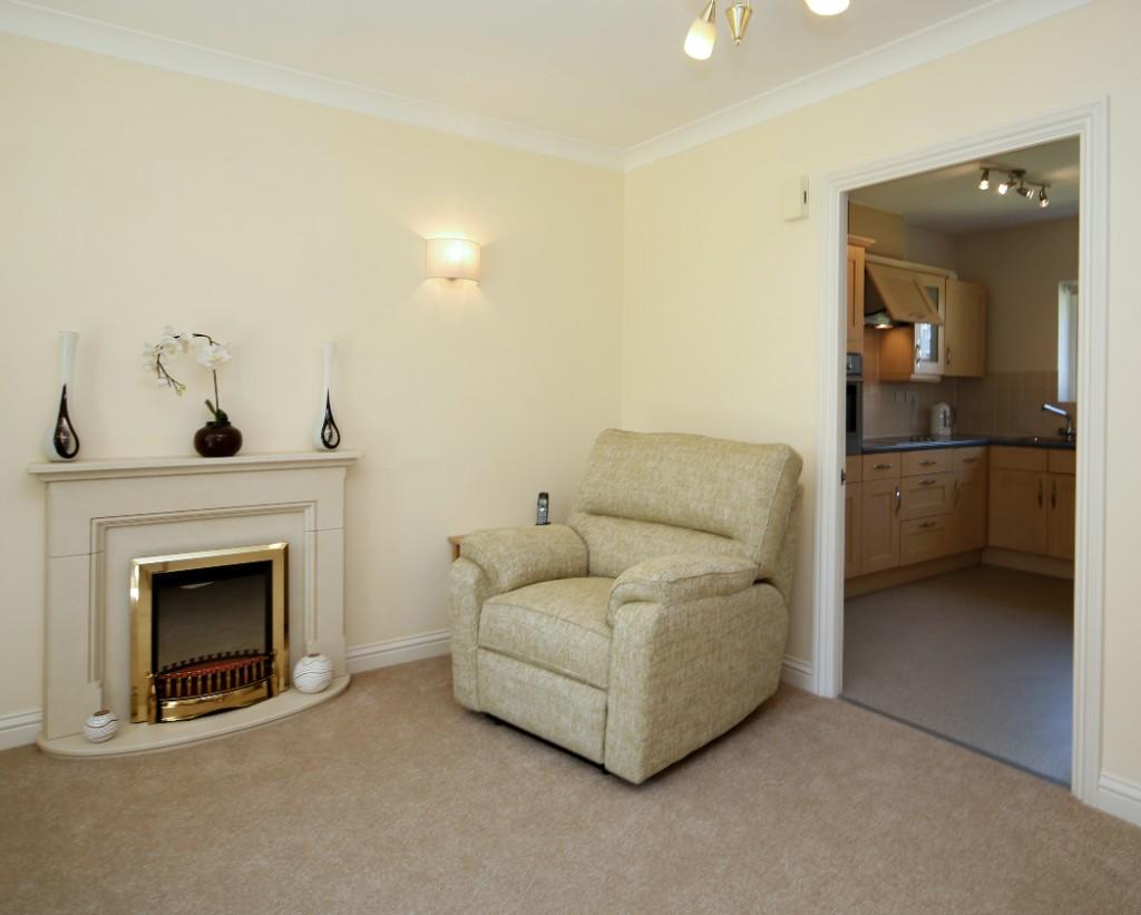 1 bedroom flat for sale in 39 Queen Anne Court, Bristol Road, Quedgeley