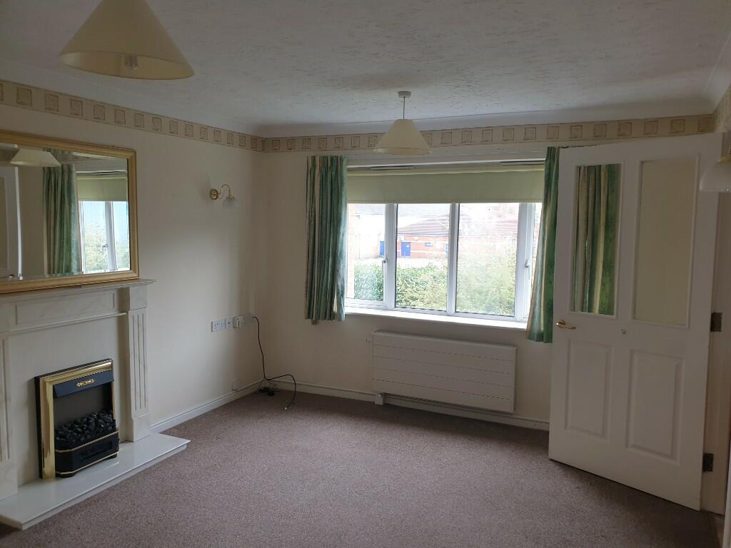 1 bedroom flat for sale in 37 Kingsford Court, 125 Ulleries Road, Solihull, West Midlands, B92 8DT, B92