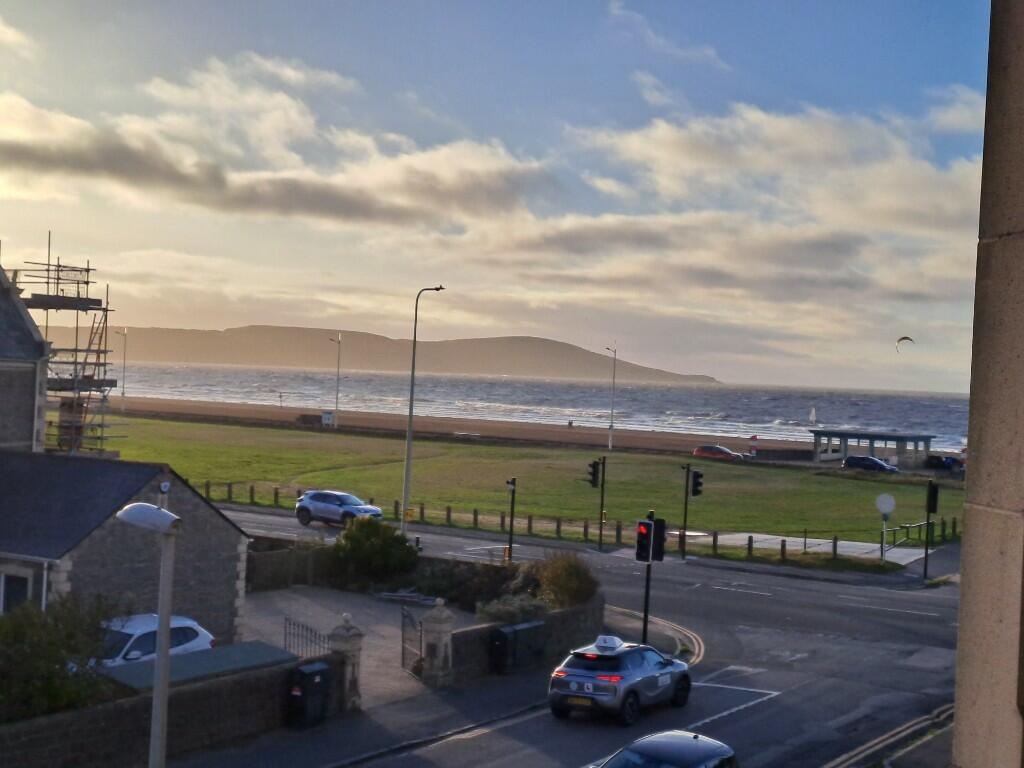 1 bedroom flat for sale in 34 Pegasus Court, 58 Beach Road, Weston