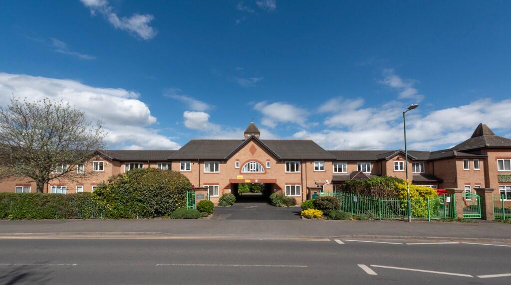 Main image of property: 3 Kingsford Court, 125 Ulleries Road, Solihull, West Midlands, B92 8DT