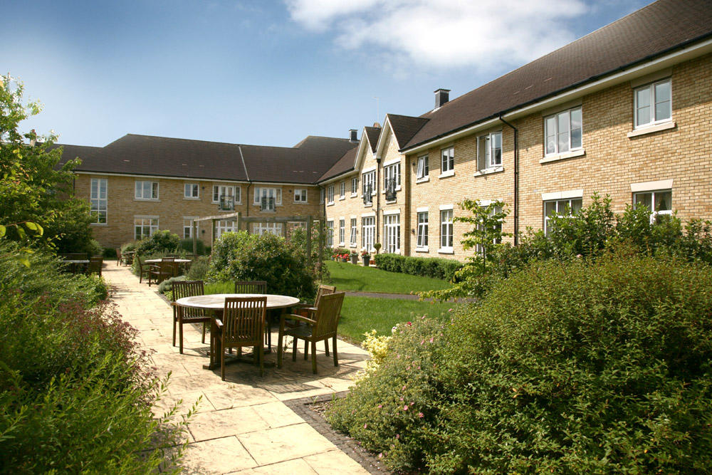 2 bedroom flat for sale in Flat 1, Cavendish Court, Sackville Way, CB23