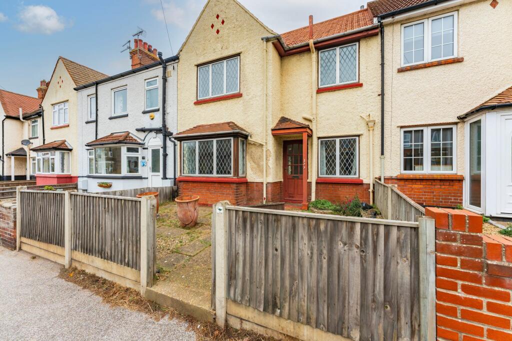 3 bedroom terraced house for sale in Carlton Road, Lowestoft, NR33