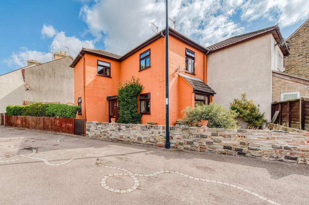 Main image of property: Cambridge Road, Lowestoft