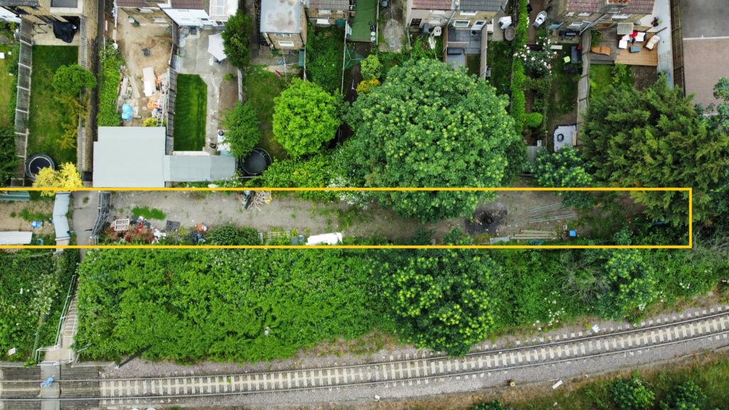 Land for rent in Woolwich Road, Charlton, SE7