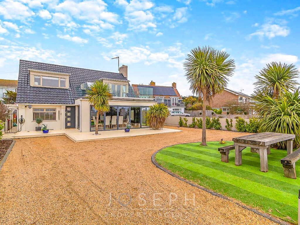 Main image of property: The Esplanade, Holland-On-Sea, CO15