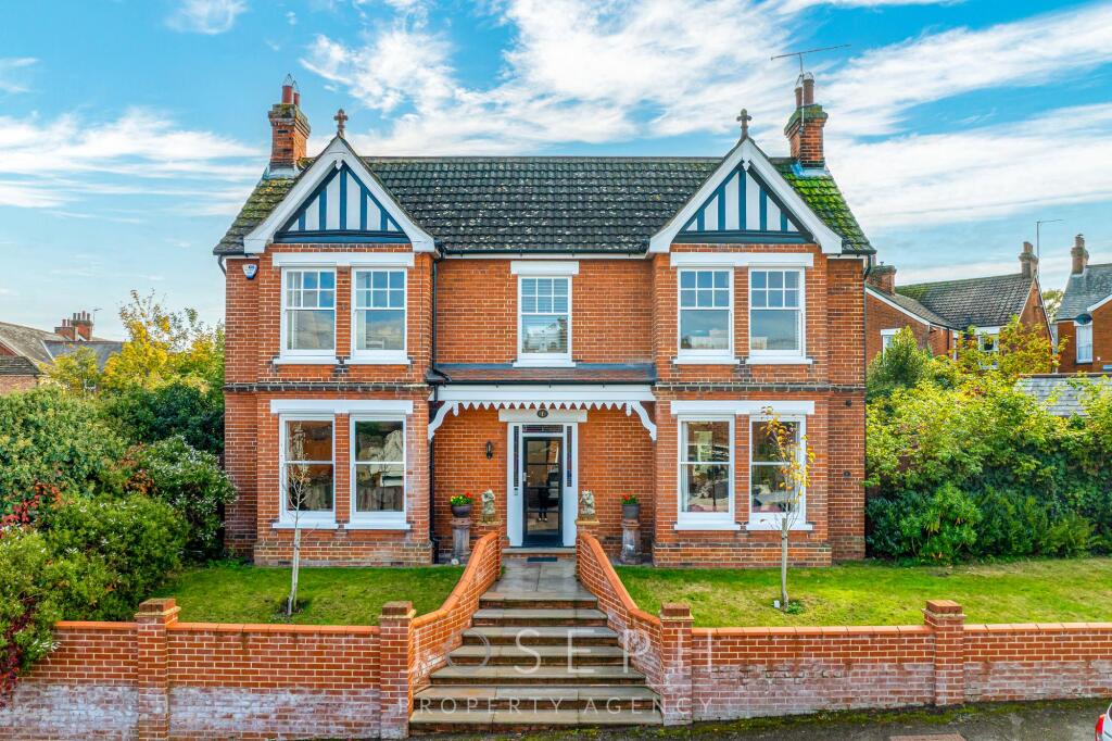 Main image of property: Tolworth Road, Ipswich, IP4