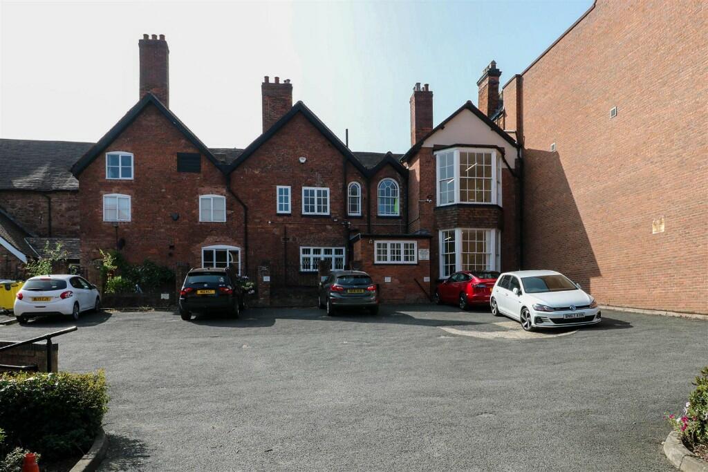 Additional property image - Coleshill Street, Sutton Coldfield, West Midlands, B72