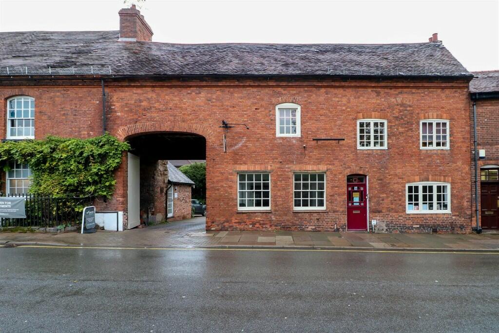Main image of property: 5/5A Coleshill Street, Sutton Coldfield, B72