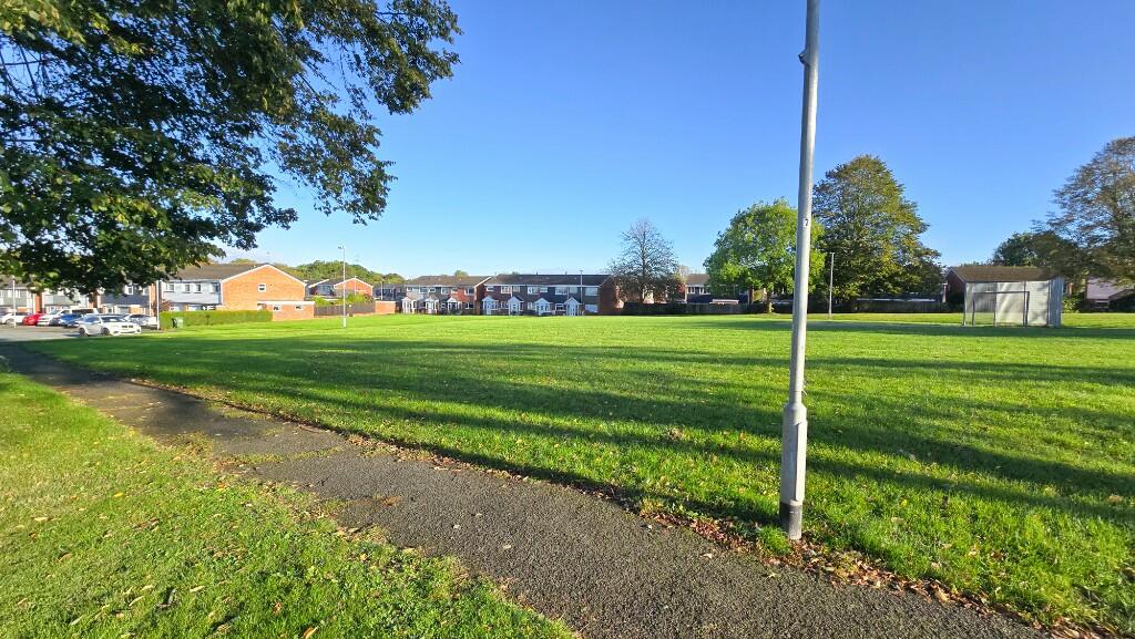 Additional property image - Birds Bush Road, Tamworth, Staffordshire, B77