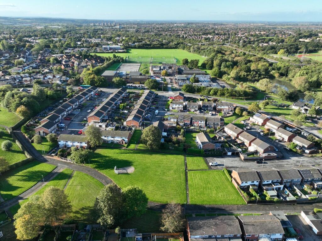 Additional property image - Birds Bush Road, Tamworth, Staffordshire, B77