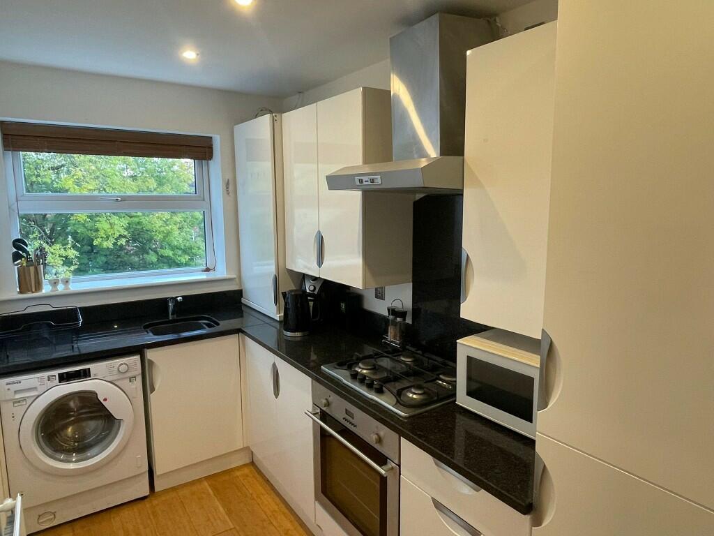 Main image of property: Flat 3 39 Brighton Grove, Manchester, M14