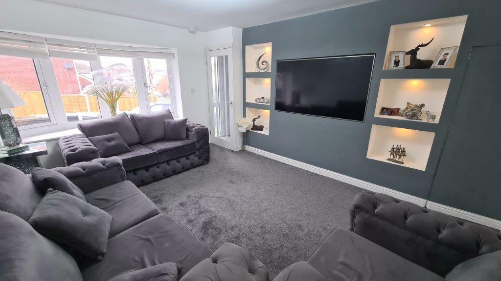 2 bedroom semidetached house for sale in Crantock Drive, Stalybridge, SK15