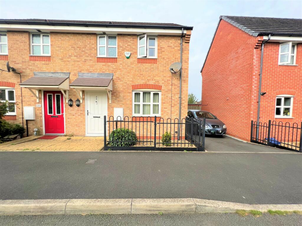 3 bedroom semidetached house for sale in Shillingford Road, Gorton, M18