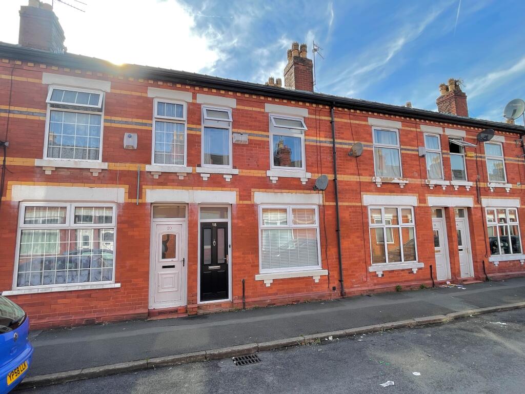 3 bedroom terraced house for sale in Albert Avenue, Gorton, M18
