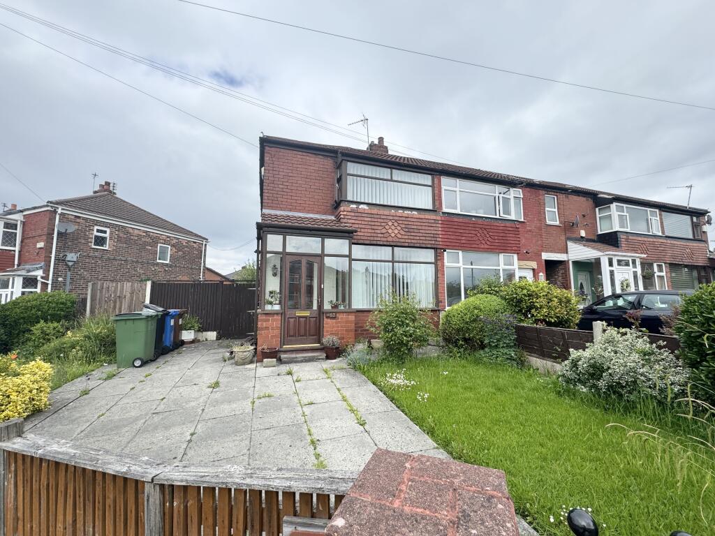 2 bedroom semidetached house for sale in Somerford Road, North Reddish