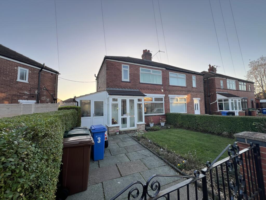 Main image of property: Dalkeith avenue, Reddish
