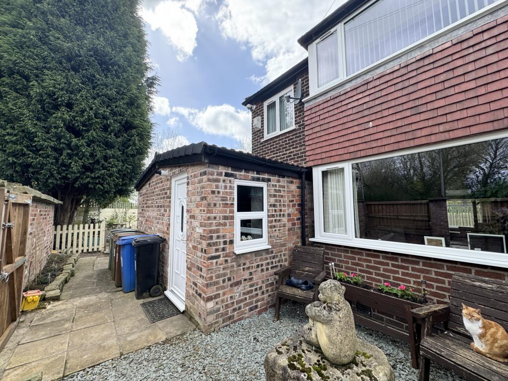 3 bedroom semidetached house for sale in Wordsworth Road, Reddish, SK5