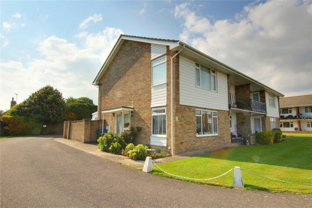2 bedroom flat for sale in Sea Lane, Ferring, Worthing, West Sussex, BN12