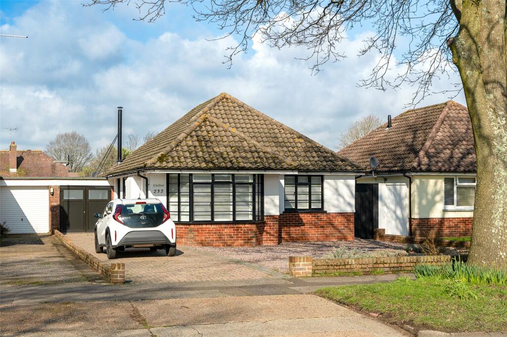 2 bedroom bungalow for sale in Goring Way, Ferring, Worthing, West Sussex, BN12