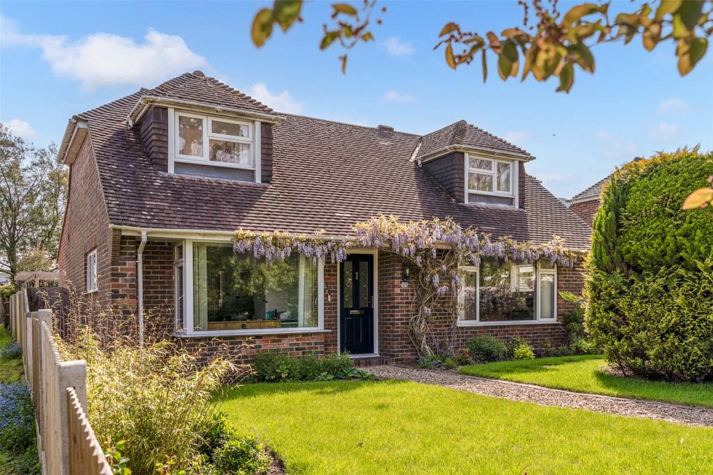 3 bedroom bungalow for sale in Sea Lane, Ferring, Worthing, West Sussex