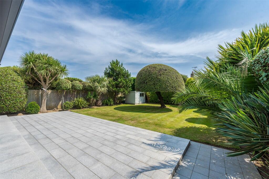 Additional property image - St. Malo Close, Ferring, Worthing, West Sussex, BN12