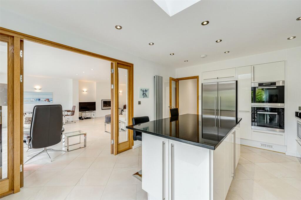 Additional property image - St. Malo Close, Ferring, Worthing, West Sussex, BN12