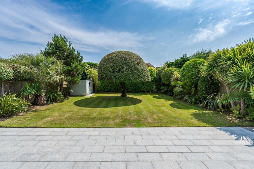 Additional property image - St. Malo Close, Ferring, Worthing, West Sussex, BN12