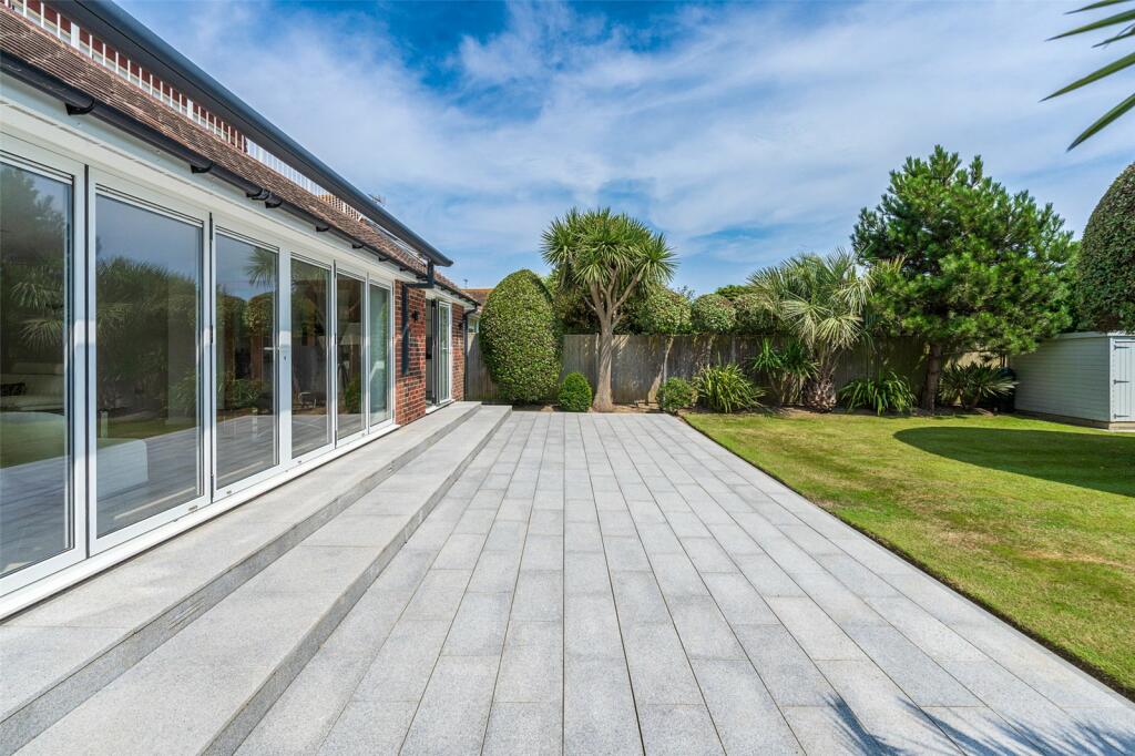 Additional property image - St. Malo Close, Ferring, Worthing, West Sussex, BN12