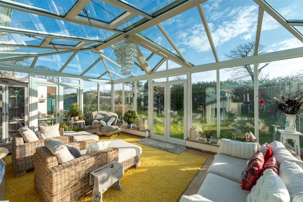 Additional property image - Ferringham Lane, Ferring, Worthing, West Sussex, BN12