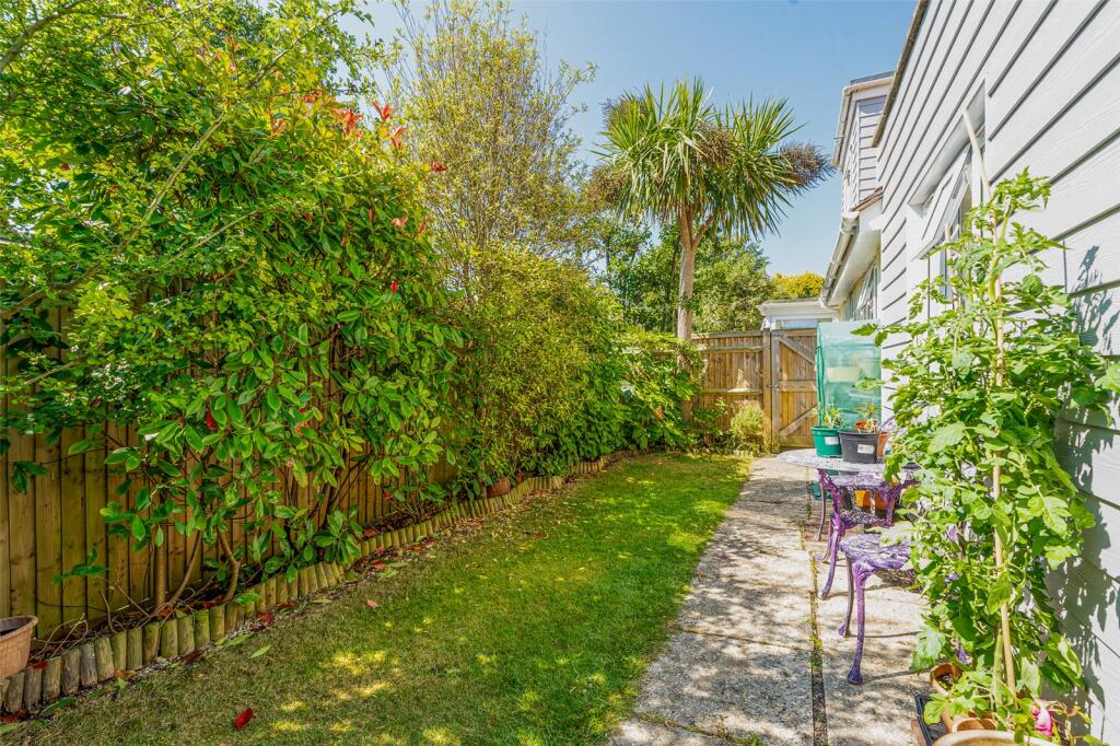 Additional image 32 of Upper West Drive, Ferring, Worthing, West Sussex, BN12