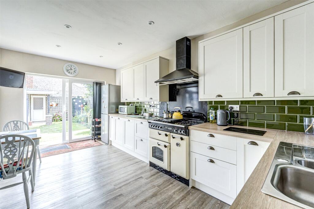 Additional image 3 of Sark Gardens, Ferring, Worthing, West Sussex, BN12