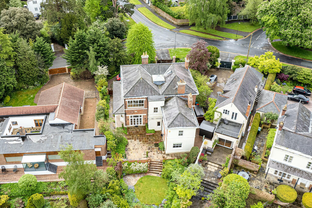 4 bedroom apartment for sale in Curzon Park North, Chester, CH4