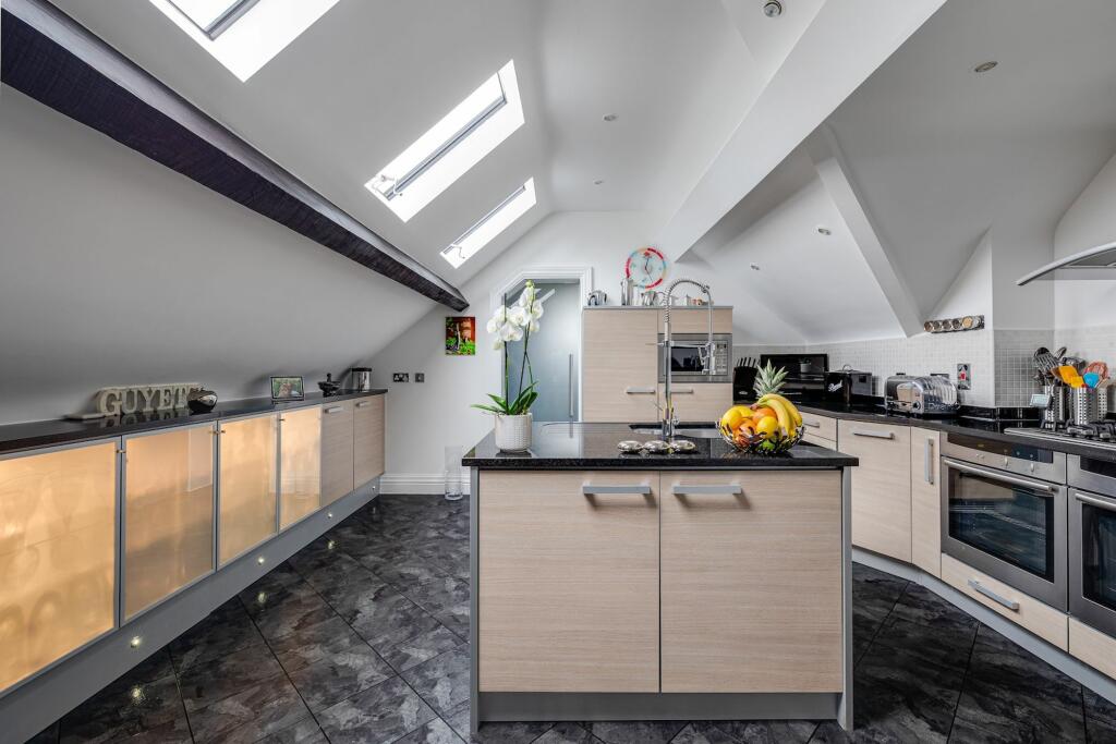 Additional property image - Gilwern Close, Gilwern House Gilwern Close, CH1