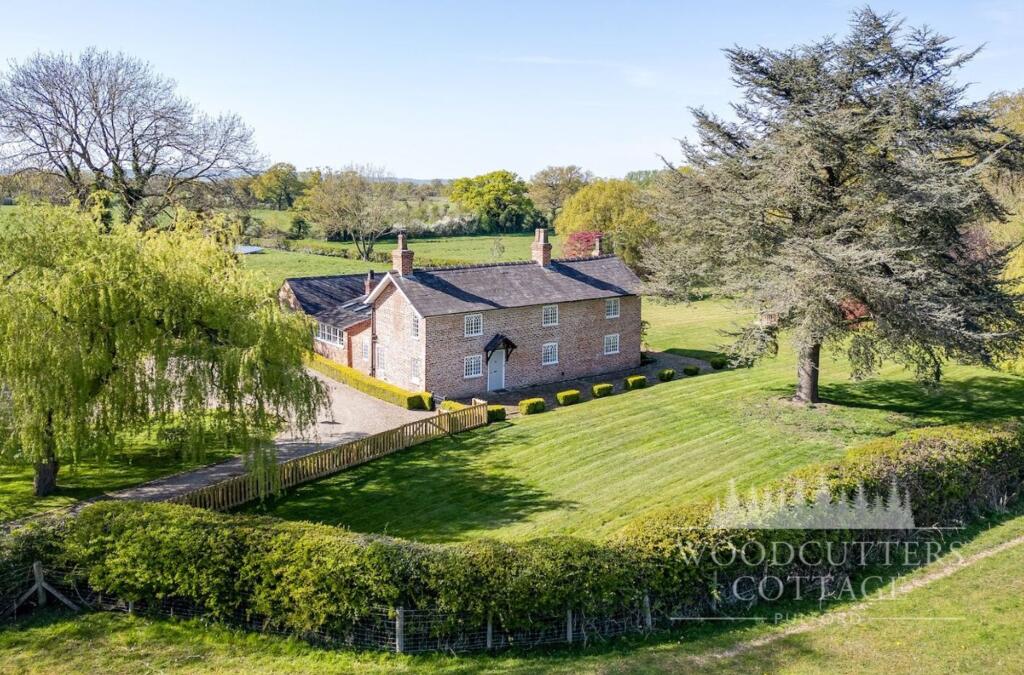 Main image of property: Wrexham Road, Pulford, CH4