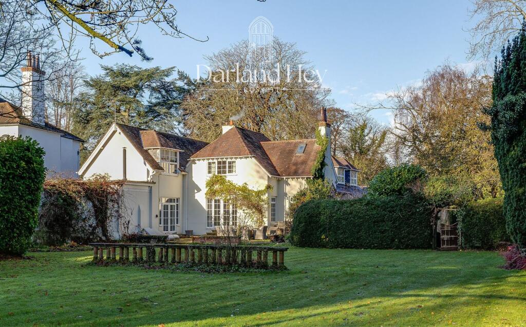 Main image of property: Darland Lane, Rossett, LL12