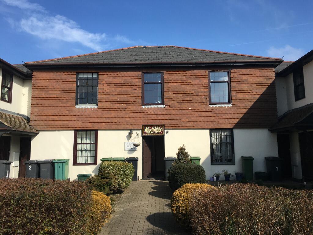 Main image of property: London Road, Overton, RG25